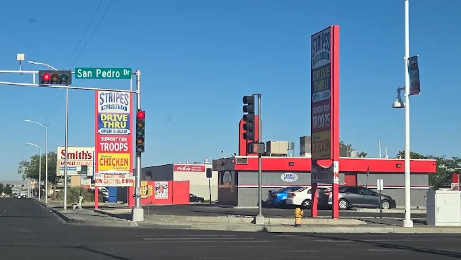 Lomas storefront